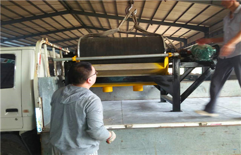 小型磁选机，小型浆料磁选机的使用提高工作效率_辊式小型浆料磁选机的使用提高工作效率_磁块如何排列